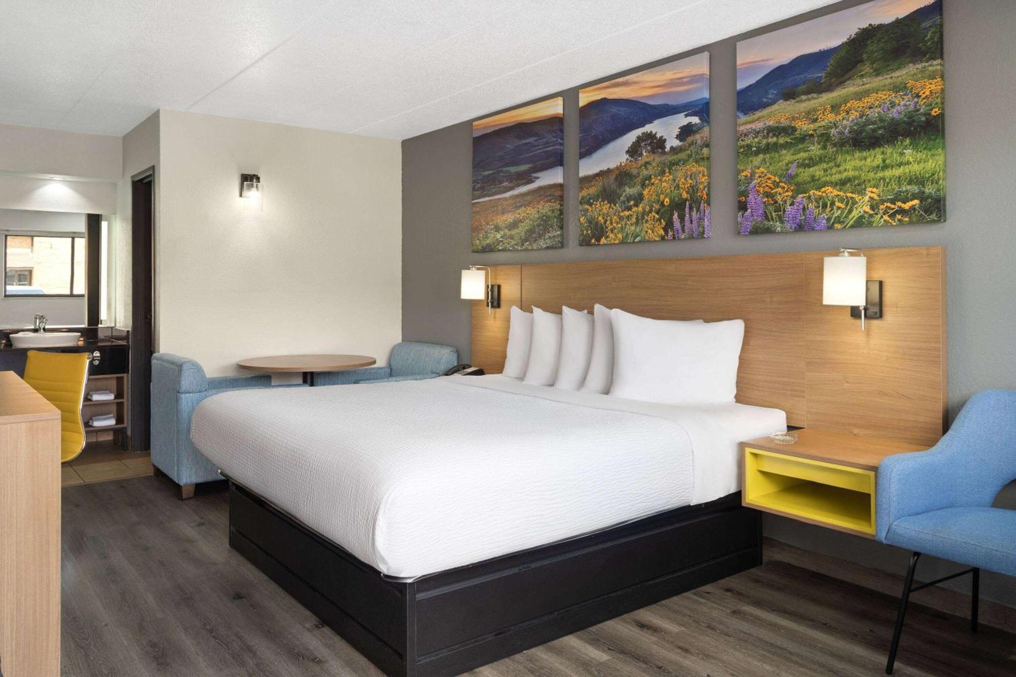 Days Inn By Wyndham Columbus Worthington Exteriör bild