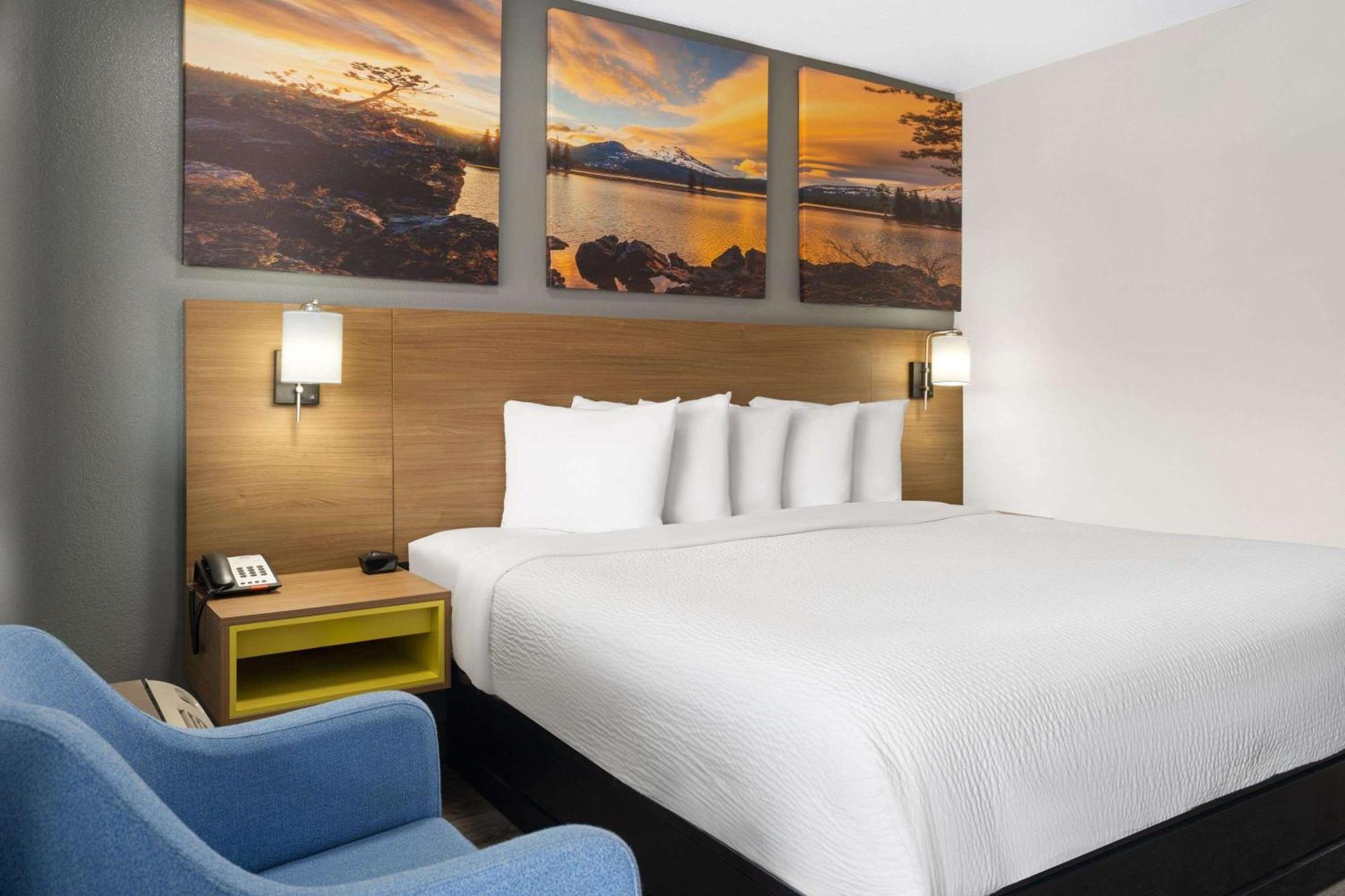 Days Inn By Wyndham Columbus Worthington Exteriör bild