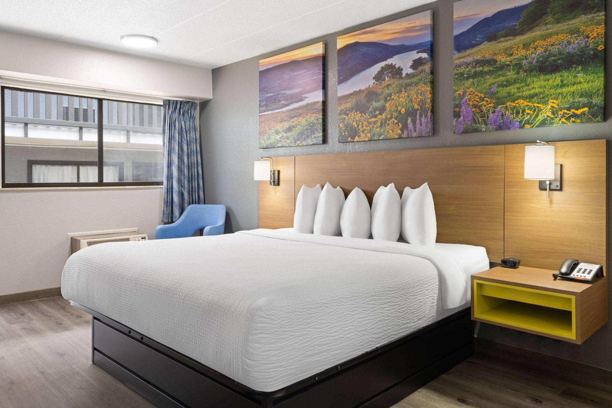 Days Inn By Wyndham Columbus Worthington Exteriör bild