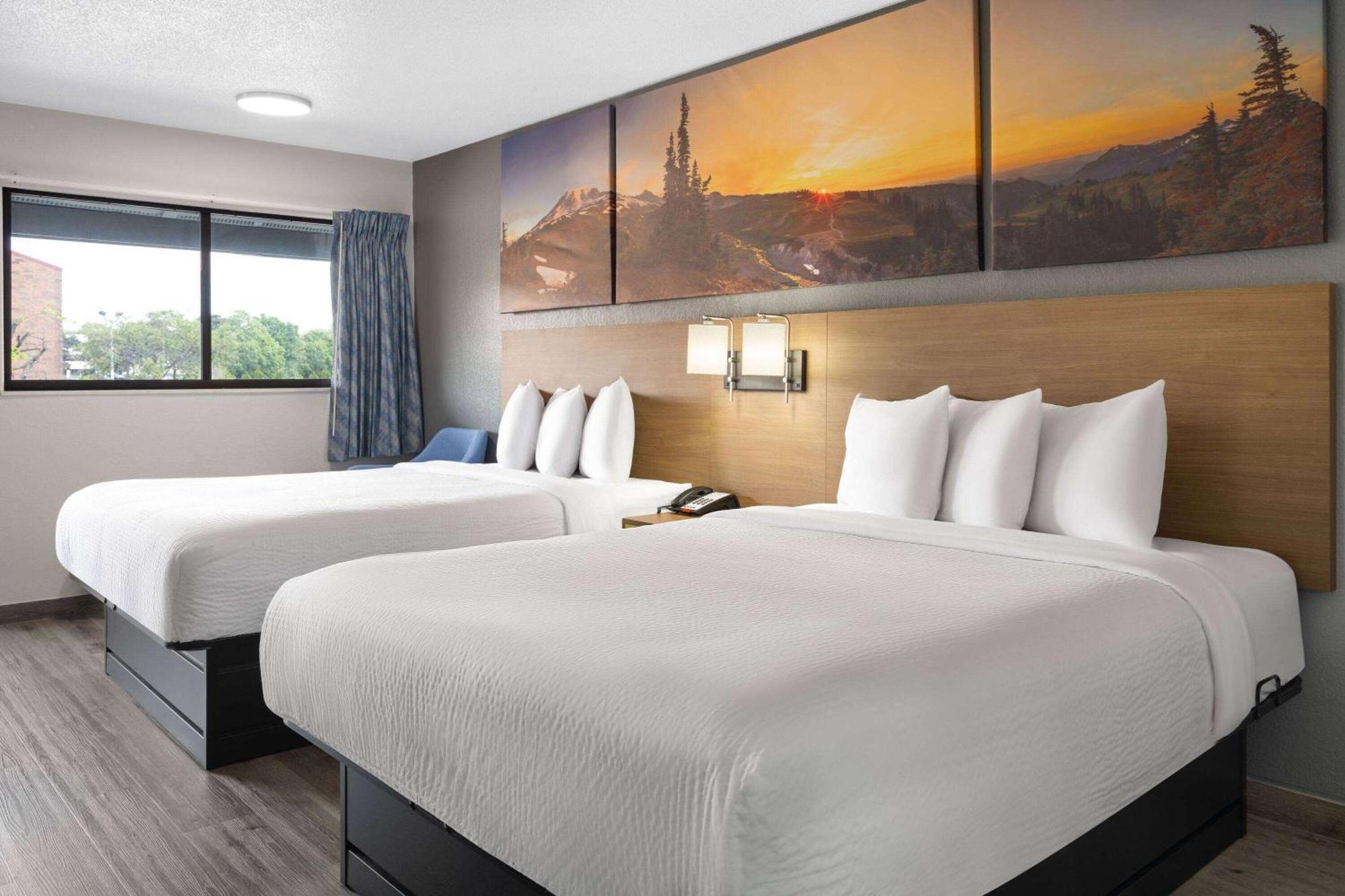 Days Inn By Wyndham Columbus Worthington Exteriör bild
