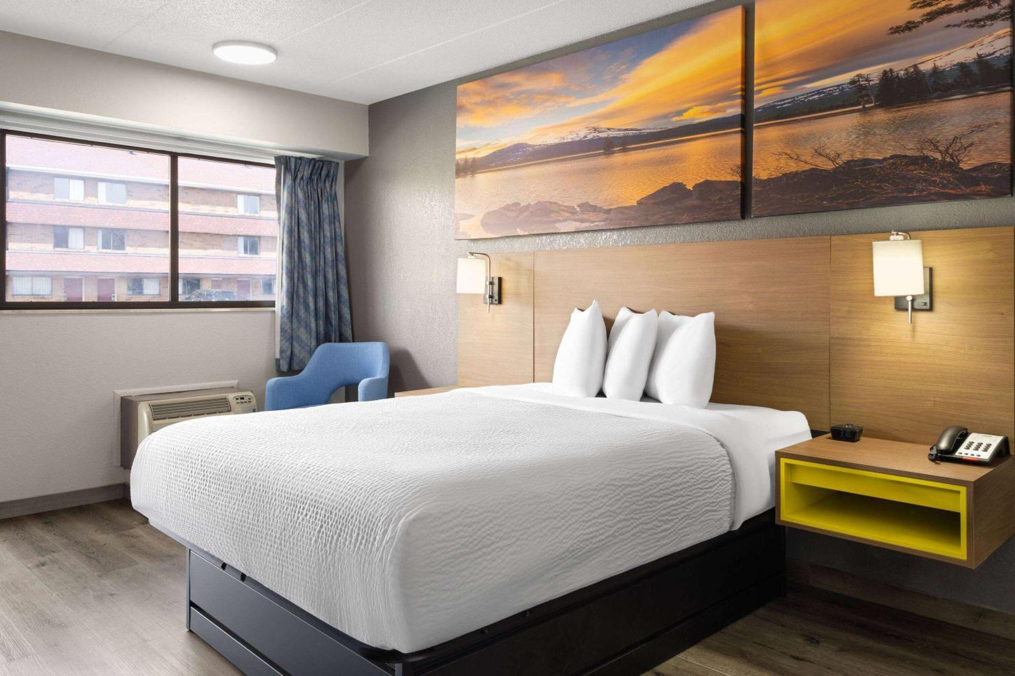 Days Inn By Wyndham Columbus Worthington Exteriör bild