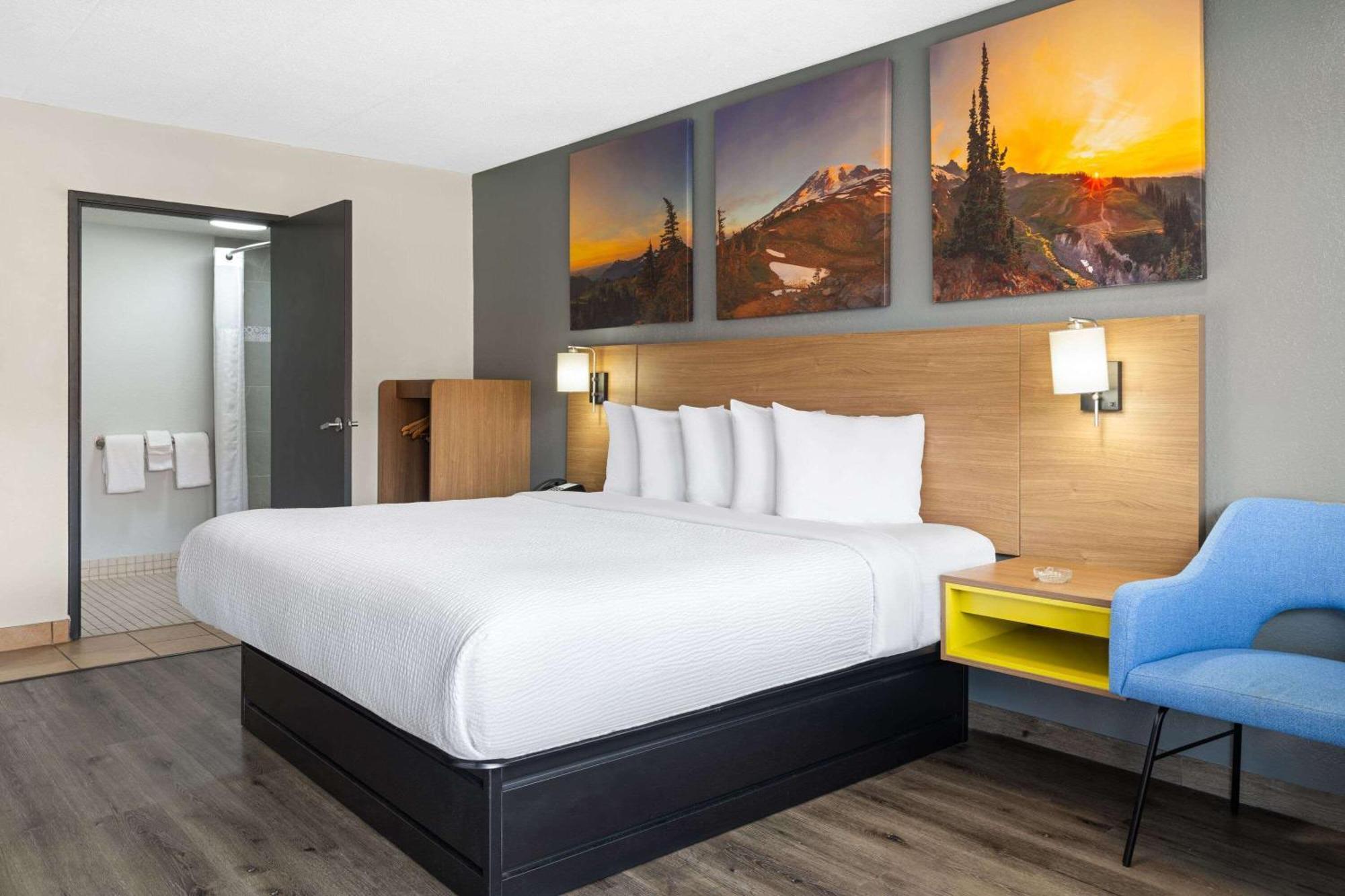 Days Inn By Wyndham Columbus Worthington Exteriör bild